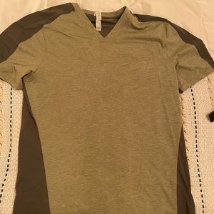 Mens Lululemon T-shirt